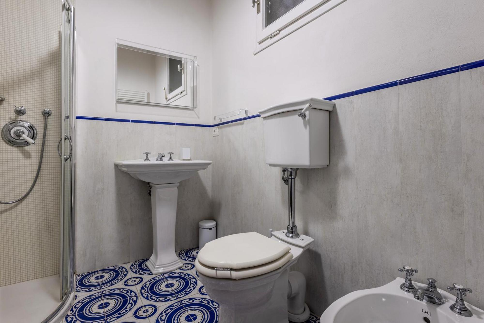 Boutique Apartment Ca Tulles Torri Del Benaco Buitenkant foto