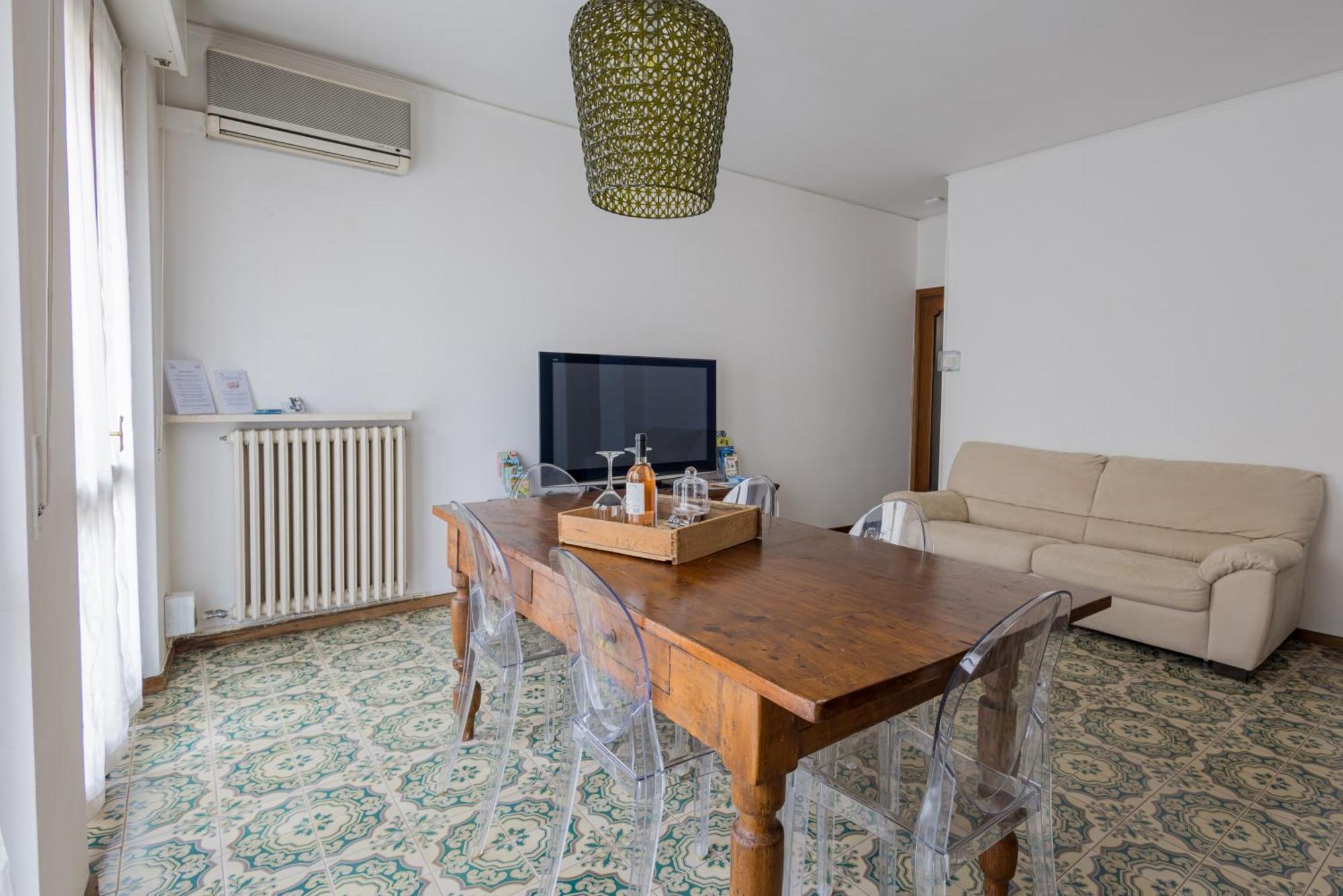 Boutique Apartment Ca Tulles Torri Del Benaco Buitenkant foto